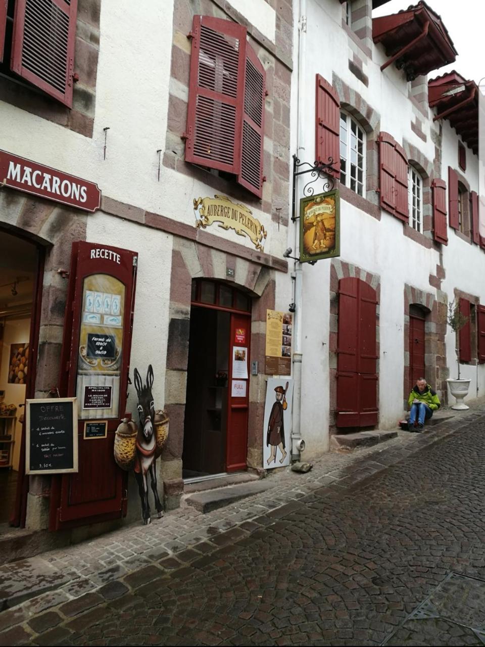 Auberge Du Pelerin Saint-Jean-Pied-de-Port Exteriör bild