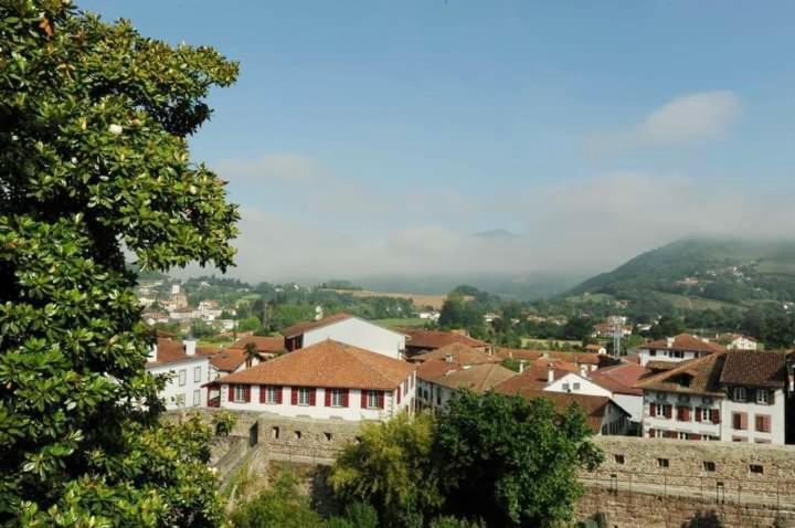 Auberge Du Pelerin Saint-Jean-Pied-de-Port Exteriör bild